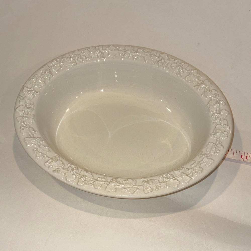 Wedgwood Queens Ware Bowl, oval, 10 inches long